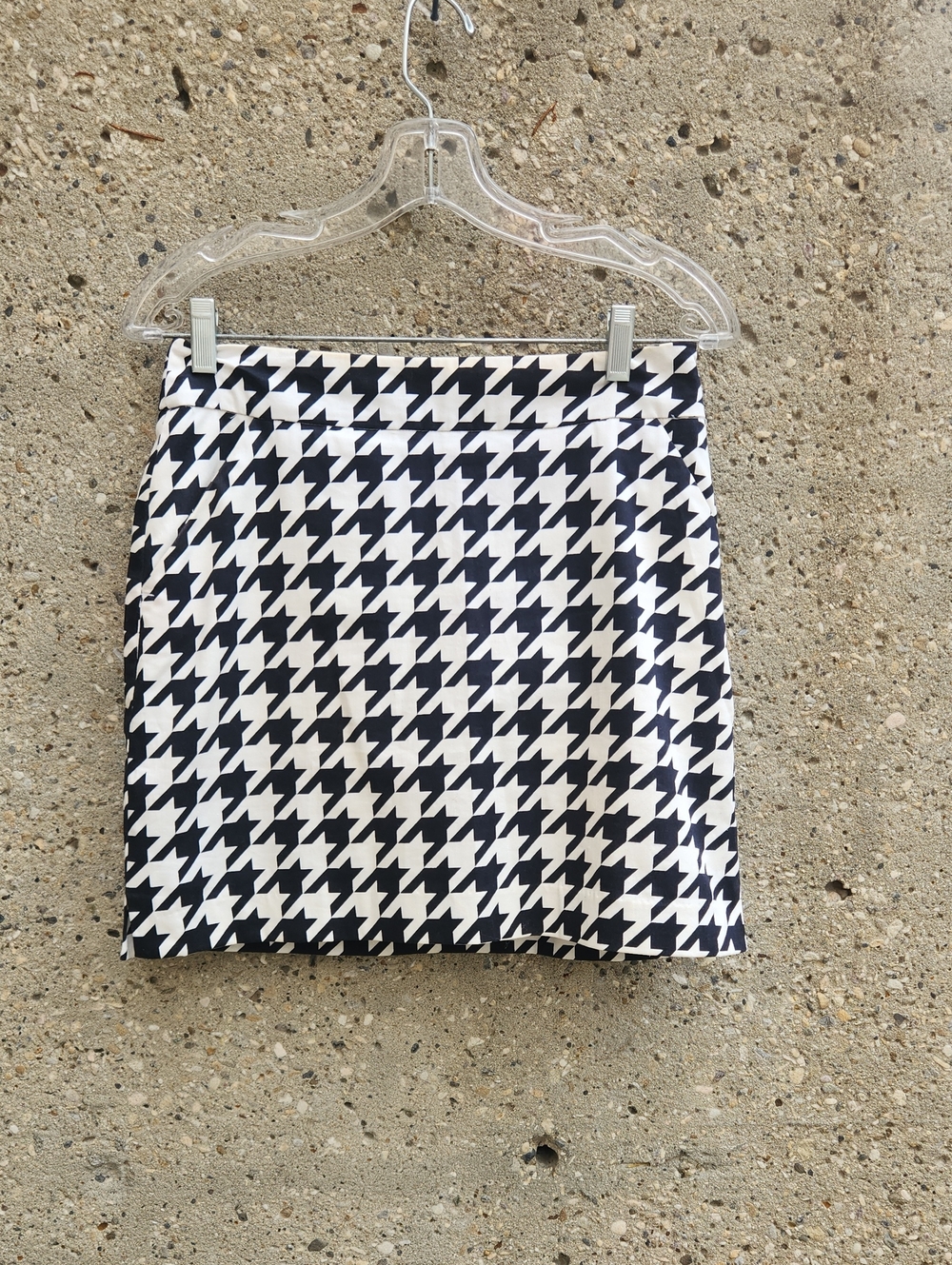 Loud Mouth Houndstooth Skort